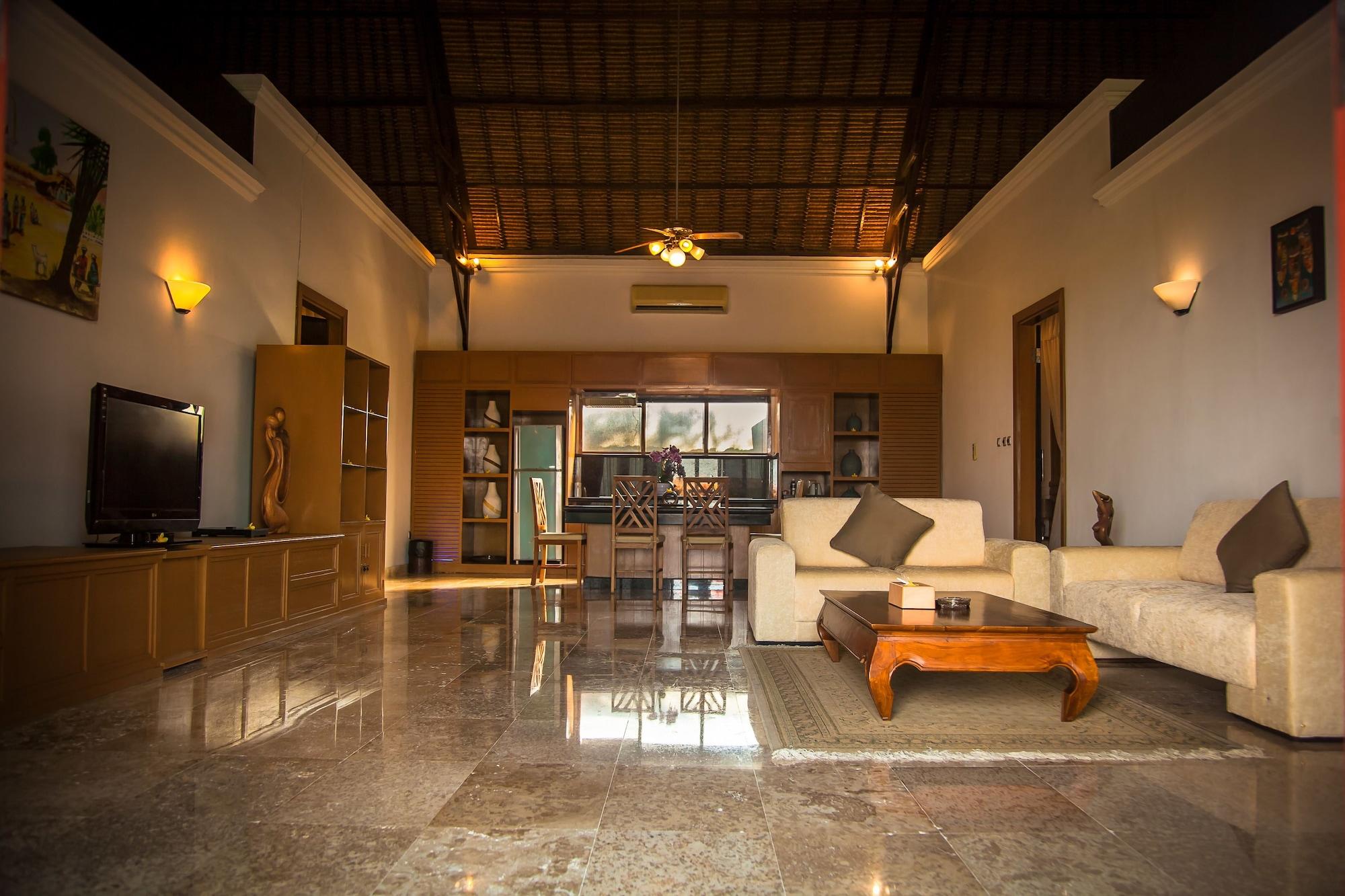 Royal Pool Villa Bali นูซาดูอา ภายนอก รูปภาพ