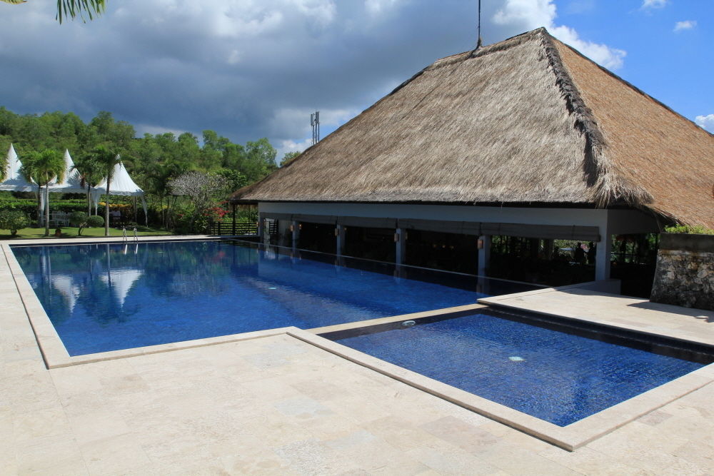 Royal Pool Villa Bali นูซาดูอา ภายนอก รูปภาพ