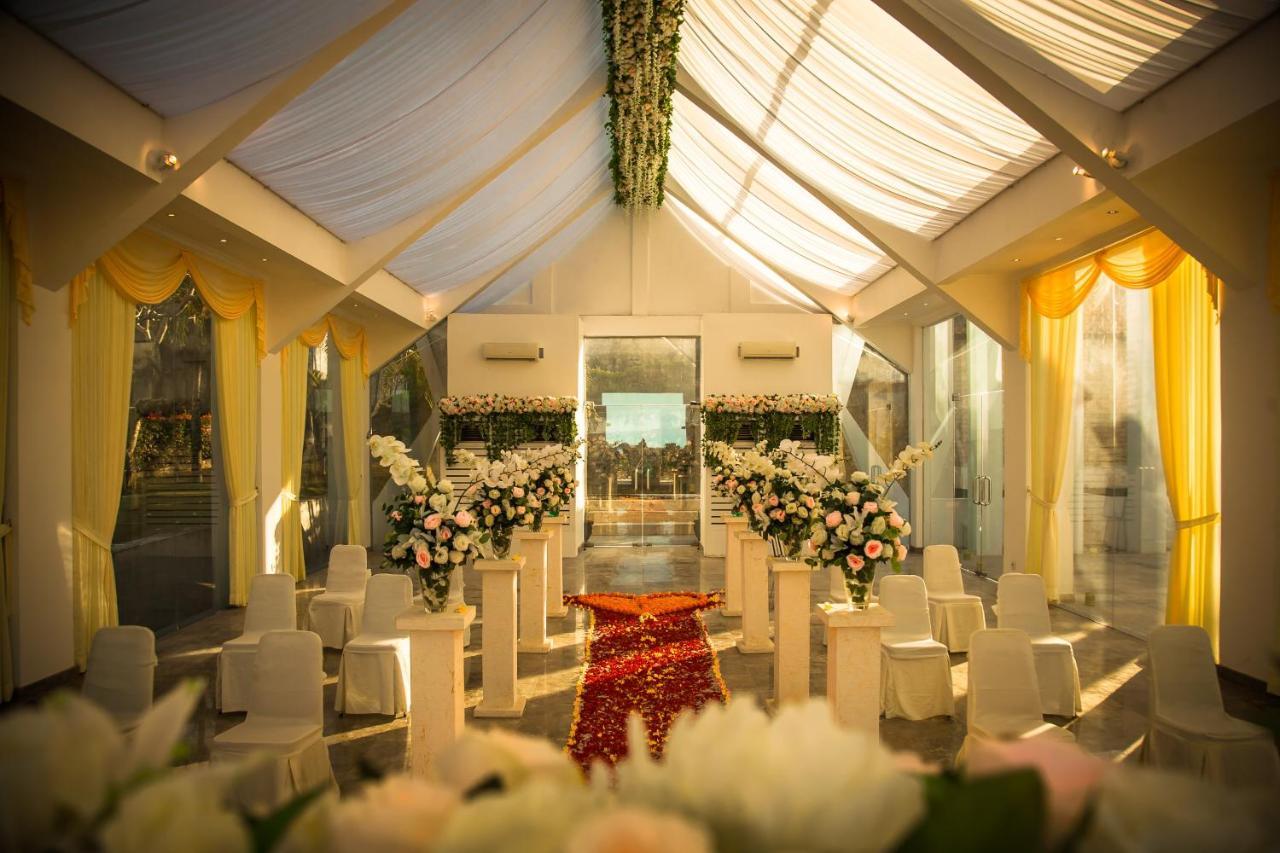 Royal Pool Villa Bali นูซาดูอา ภายนอก รูปภาพ